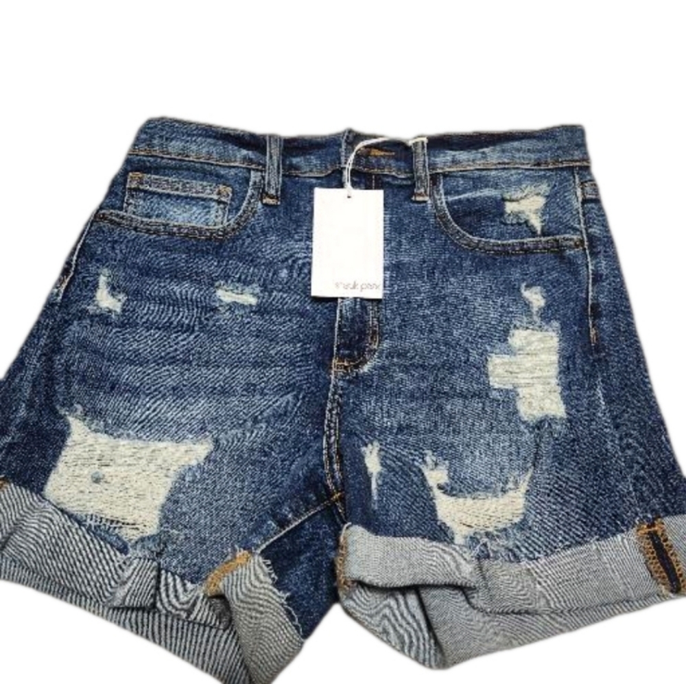 Sneak Peek ladies HighRise Demin shorts - Picture 2 of 6